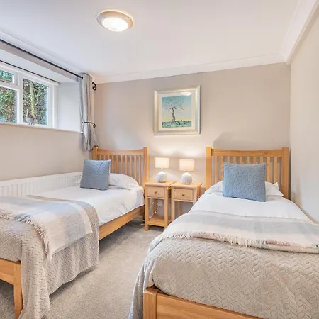 Сasa de vacaciones Cozy District House On The Fells *