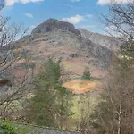Cozy District House On The Fells Vakantiehuis